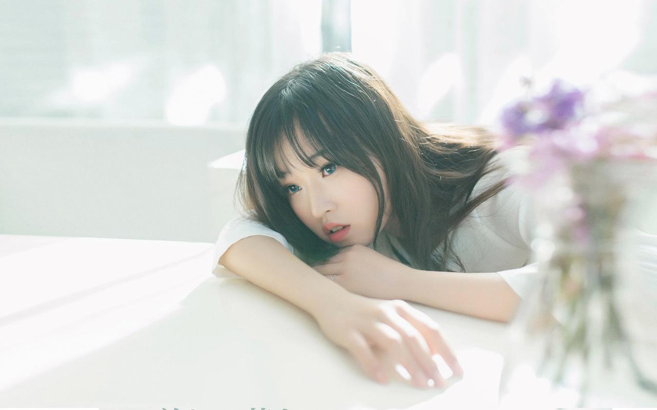 黄仁勋：人工智能的下个浪潮是“物理AI”